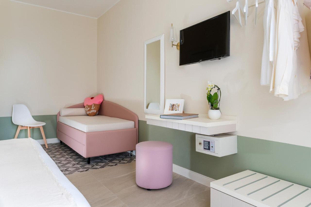 Pan Di Zenzero Icecream Hotel Rimini Eksteriør billede