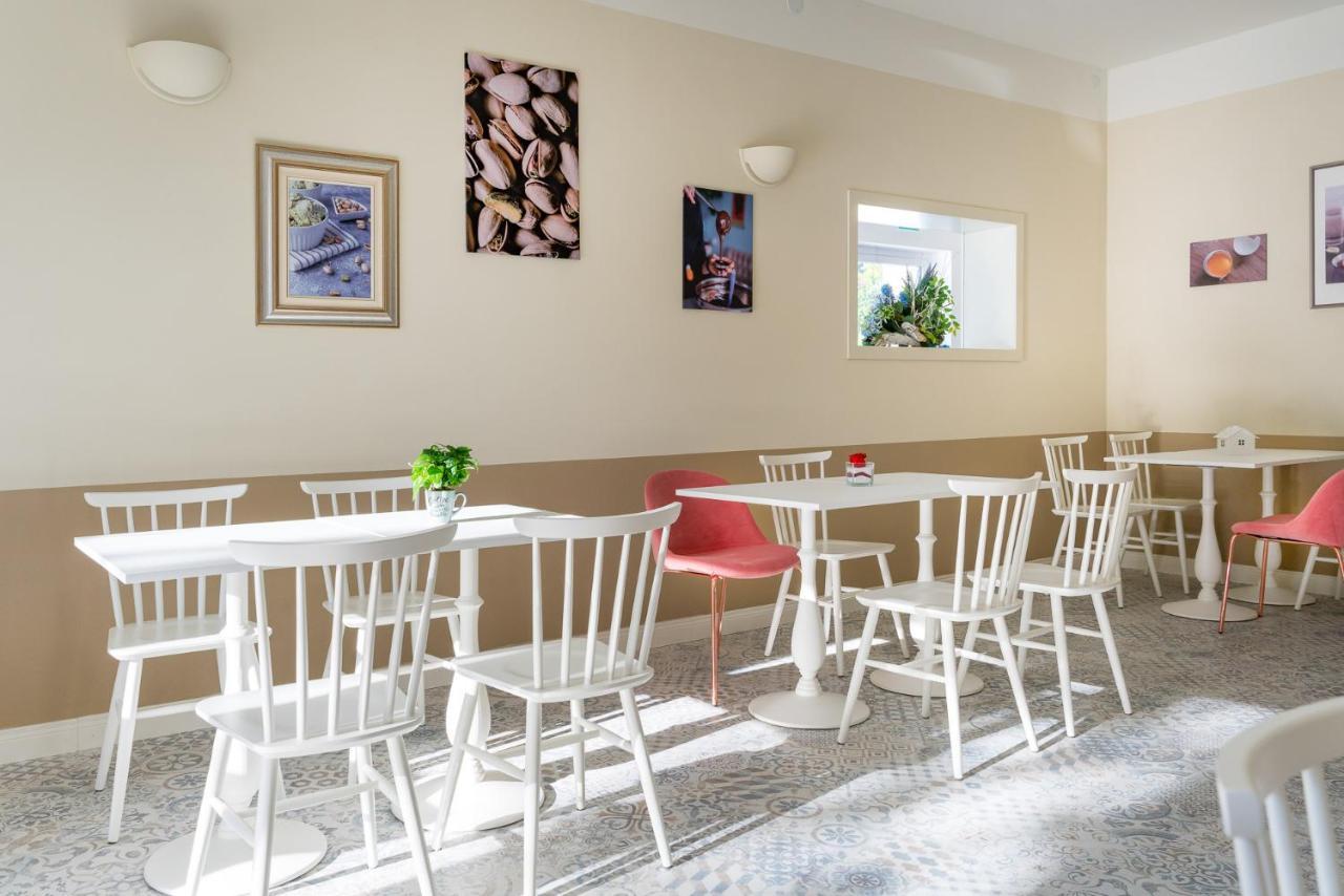 Pan Di Zenzero Icecream Hotel Rimini Eksteriør billede